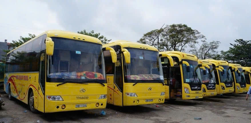 Nhà xe Hưng Thành